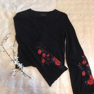 Urban Outfitters Rose Embroidered Top🌹